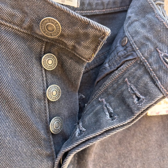 NWT Free People Makai Cutoff Distressed Shorts - Picture 7 of 10